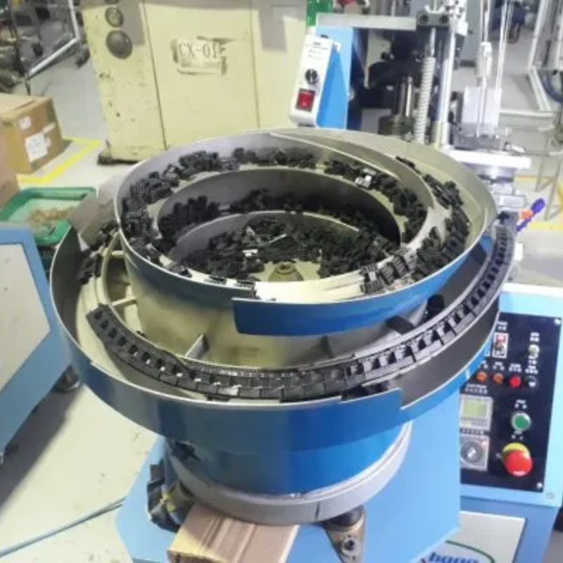 Phễu rung cấp phôi là gì? Hiểu nhanh về "trái tim" của hệ thống tự động hóa 4 Phễu rung cấp phôi