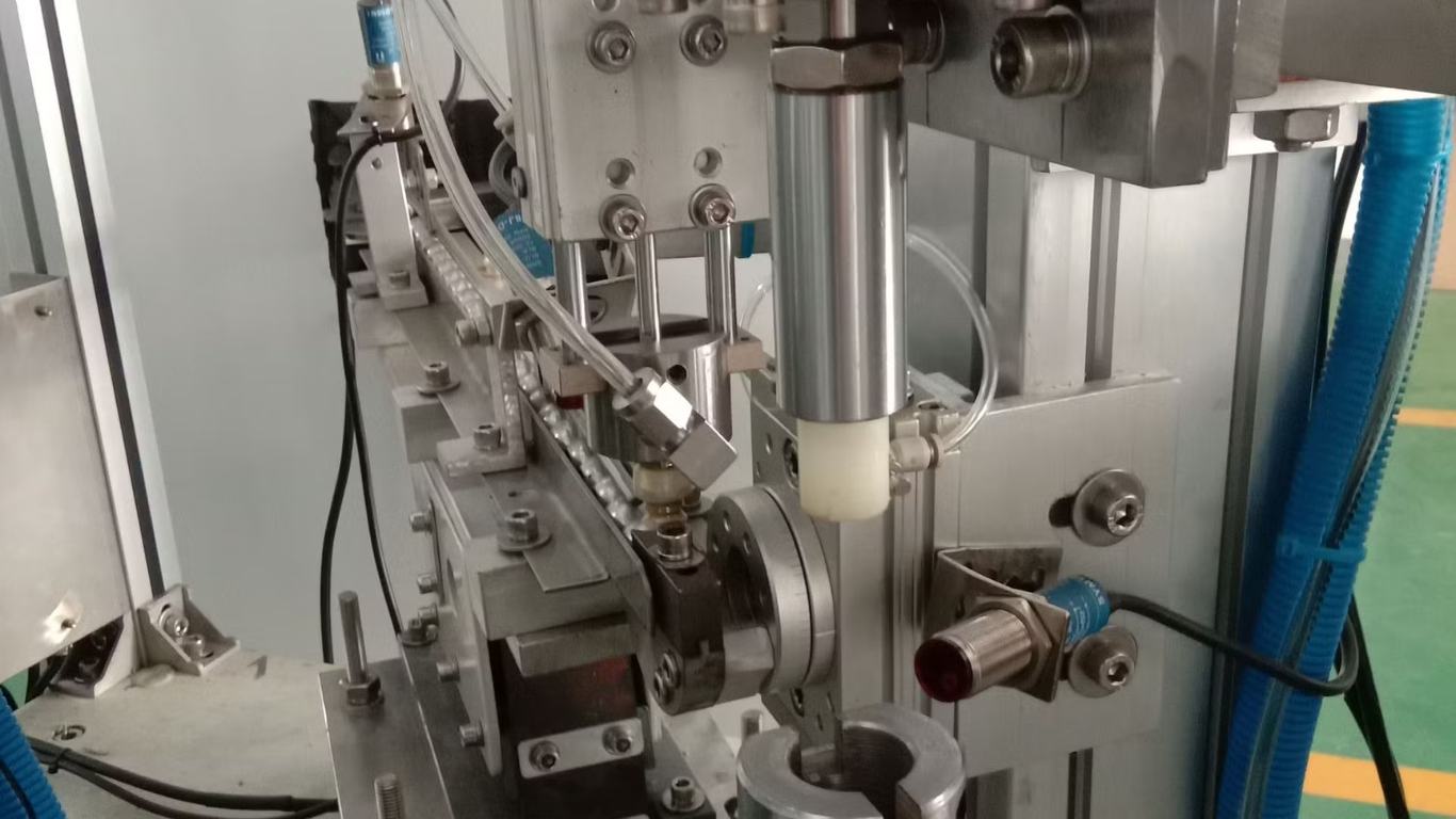 Các bộ phận chính của máy lắp ráp tự động