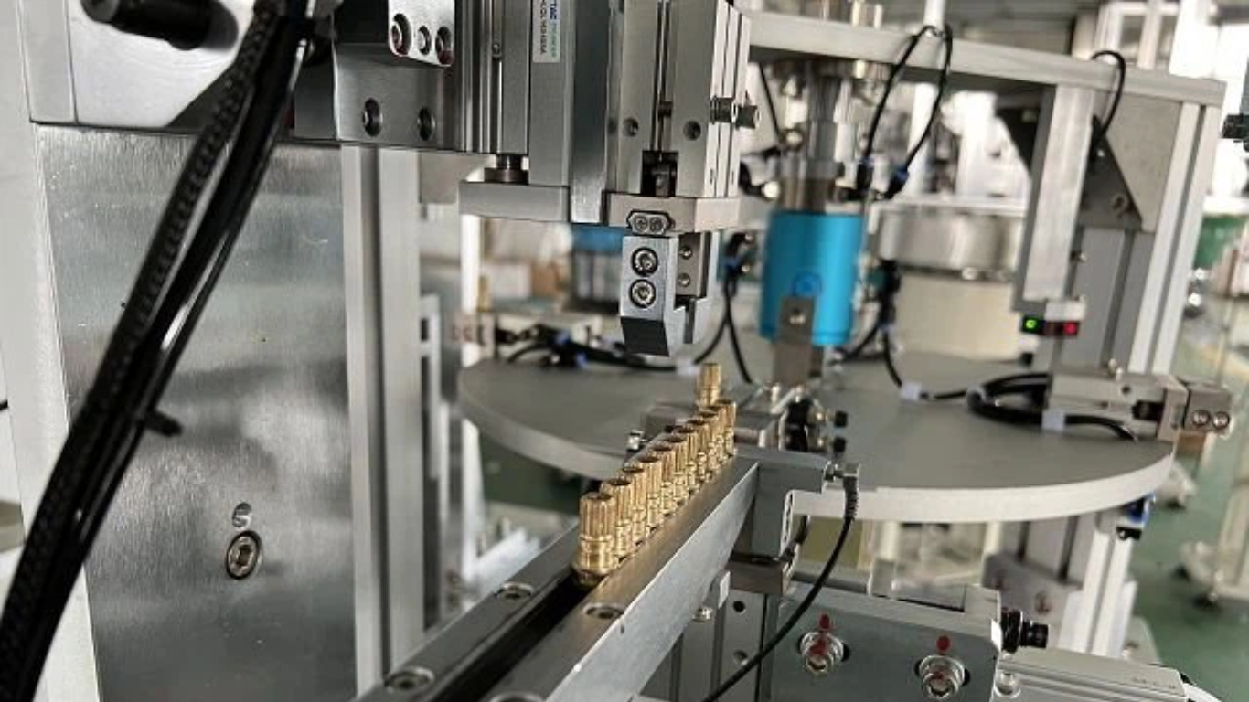 Các ứng dụng của máy lắp ráp tự động trong sản xuất
