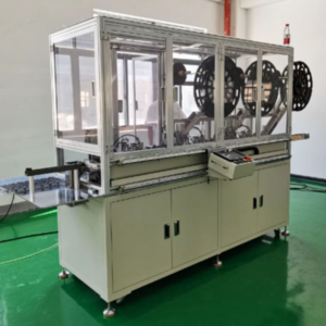 Máy lắp ráp đầu nối servo (1)