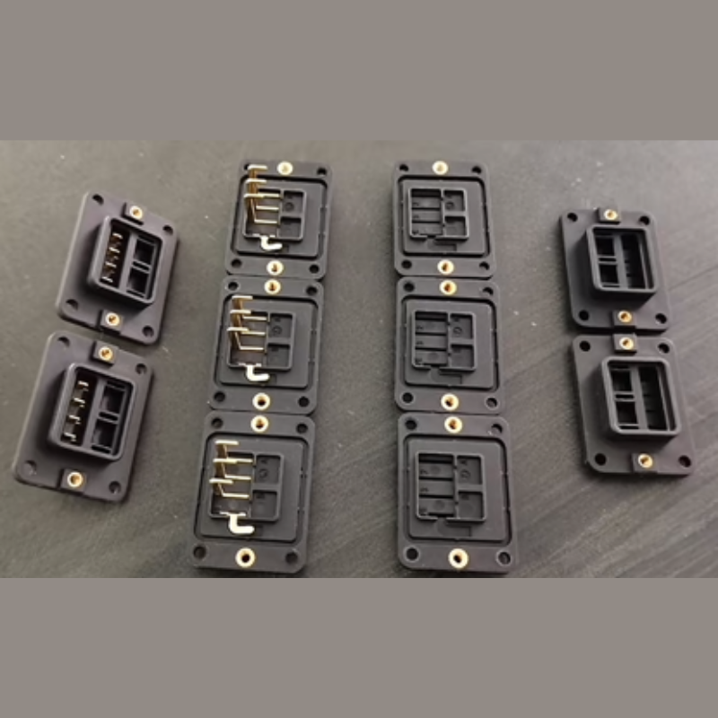 Máy lắp ráp đầu nối servo 3 May lap rap dau noi servo 2