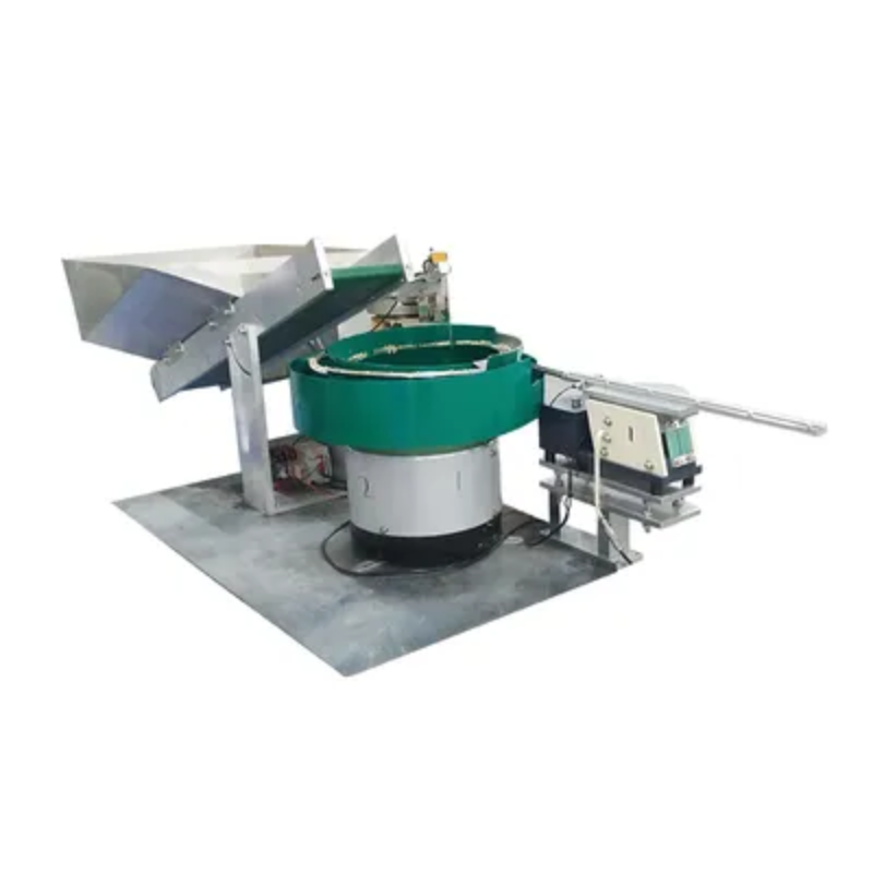 Máy nạp rung phễu hứng nâng băng thông tự động 4 May nap rung pheu hung nang bang thong tu dong 3