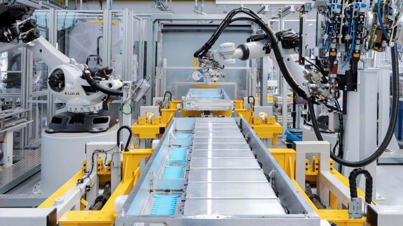 Máy lắp ráp băng tải tự động: Giải pháp tối ưu hóa dây chuyền sản xuất 2 Phân loại máy lắp ráp băng tải theo thiết kế và công nghiệp