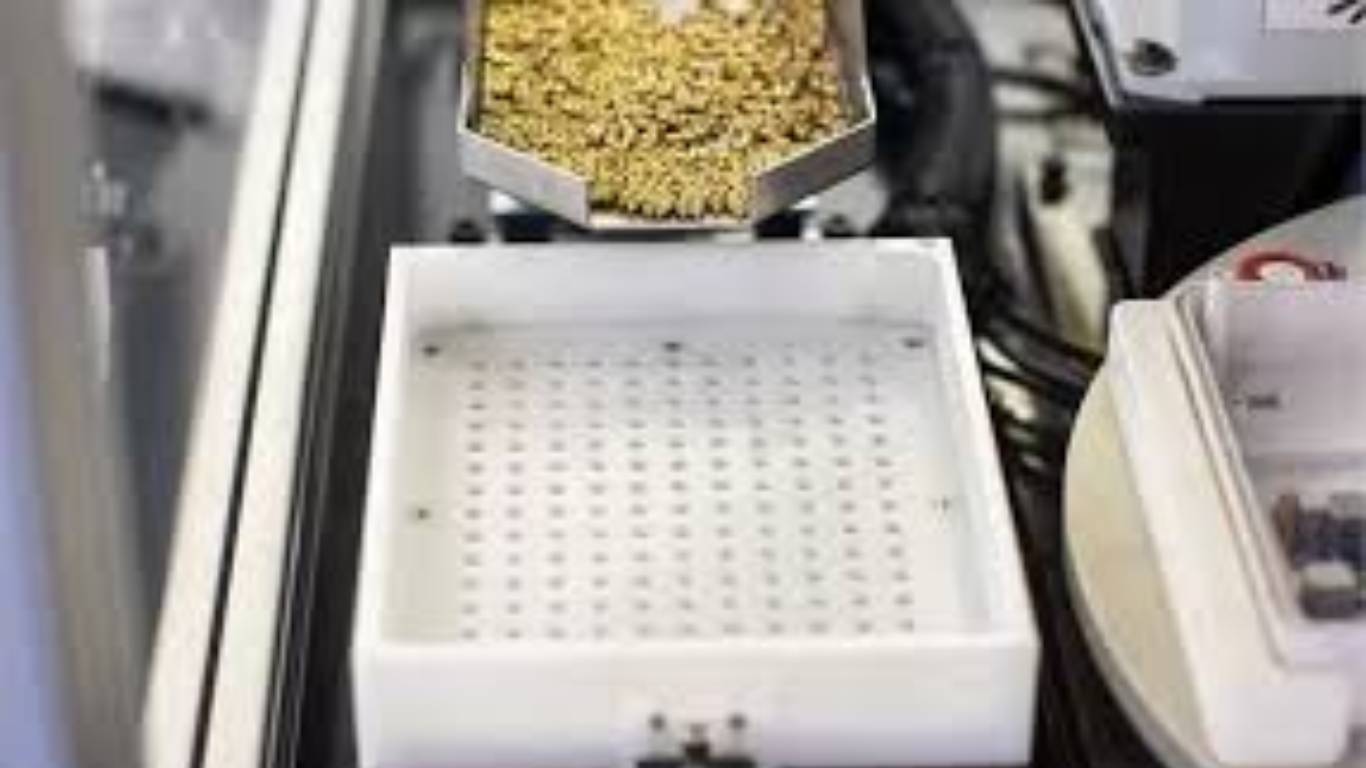 Flexible feeder robot: Hệ thống tích hợp tối ưu, thay thế tooling vật lý 3 Giải quyết thách thức vận hành cao cấp