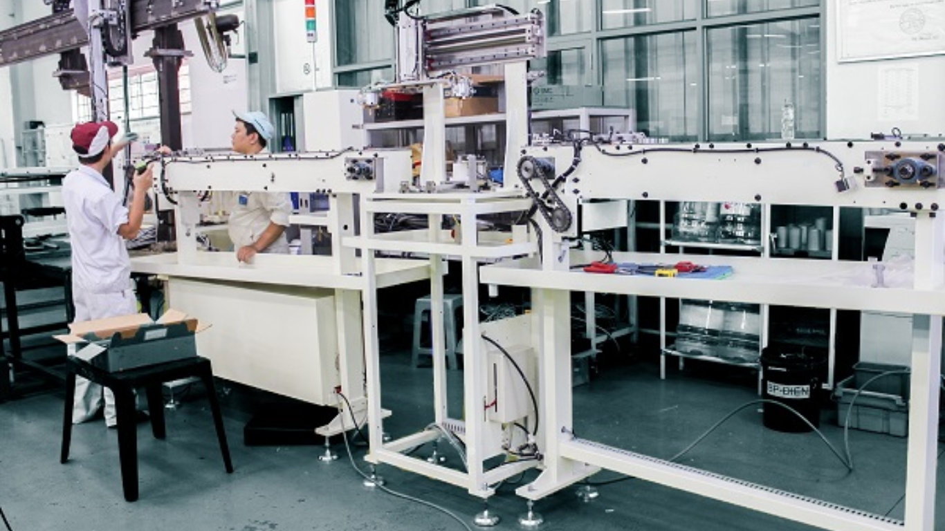 Máy cấp phôi cho máy dập: Công nghệ servo bảo vệ khuôn và đảm bảo độ chính xác 3 Làm thế nào để đảm bảo bước tiến hoàn hảo?