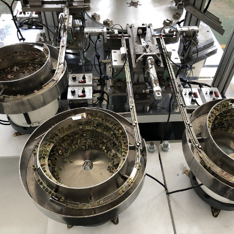 Máy lắp ráp kim loại: Độ bền cơ học và độ chính xác công nghiệp 6 Máy lắp ráp kim loại