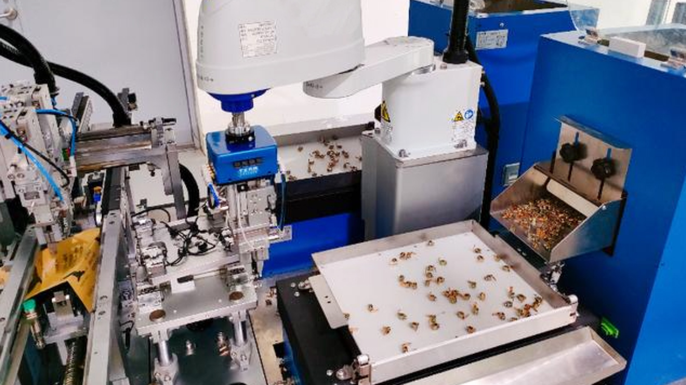 Ưu nhược điểm Flexible Feeder: Đánh giá chuyên sâu trước thềm đầu tư công nghệ 4.0 2 Nhược điểm kỹ thuật và giải pháp khắc phục thực tế