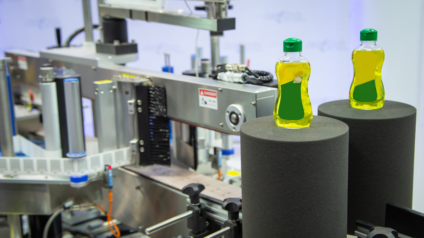 Hướng dẫn toàn diện: Các bước bắt buộc khi quyết định mua máy dán nhãn tự động 3 Tiêu chí kỹ thuật bắt buộc phải hỏi nhà cung cấp