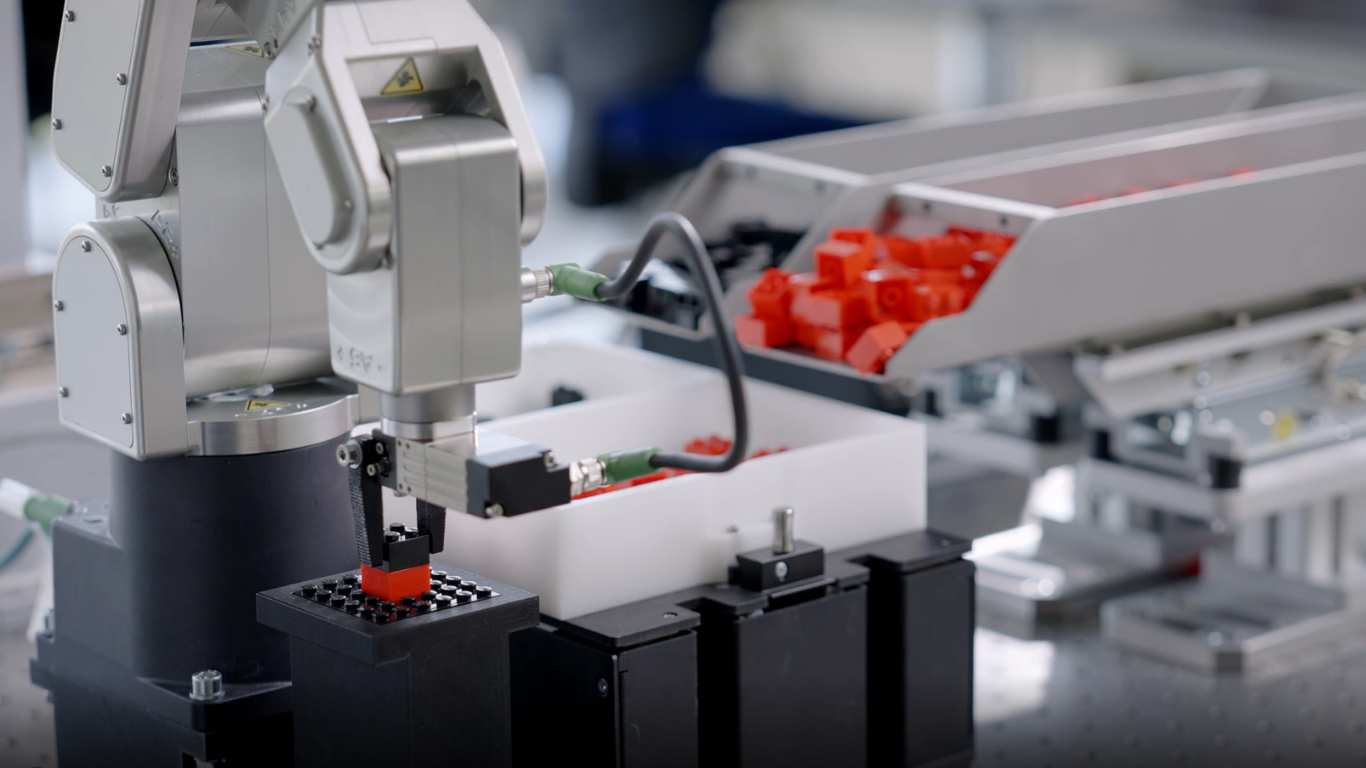 Hướng dẫn lắp đặt bộ nạp linh hoạt: 6 giai đoạn kỹ thuật chi tiết 3 Thiết lập Vision System và hiệu chuẩn Robot