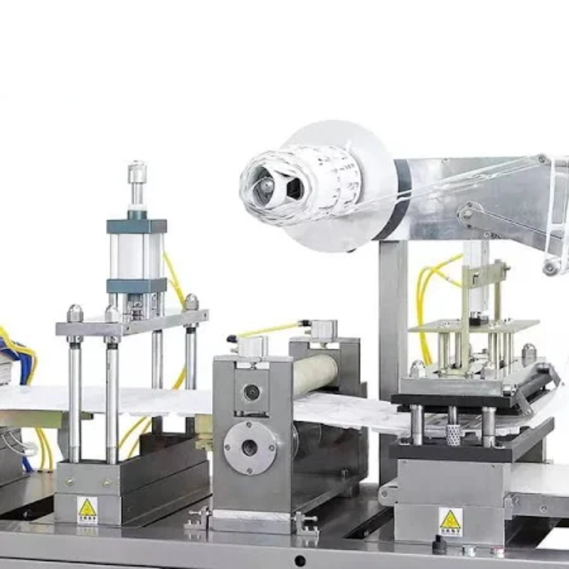 Máy cấp phôi cho máy ép nhựa là gì? Bảo đảm chất lượng nhựa hoàn hảo 1 Máy cấp phôi cho máy ép nhựa