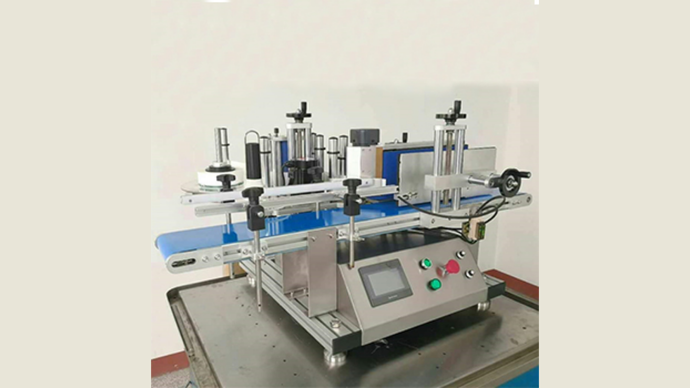 Máy dán nhãn mini: Tối ưu chi phí cho khởi nghiệp và sản xuất quy mô nhỏ 2 Ưu điểm vượt trội của máy dán nhãn mini