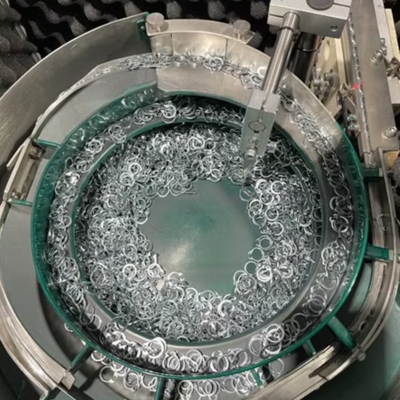 Công ty bán máy cấp liệu rung uy tín: Tiêu chí lựa chọn đối tác vàng 1 Công ty bán máy cấp liệu rung uy tín