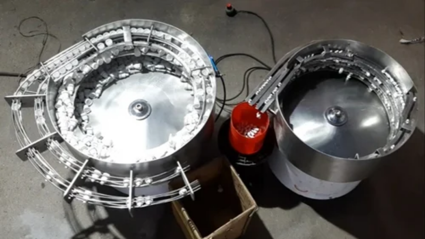 Máy cấp liệu rung giá rẻ: 5 rủi ro và kinh nghiệm lựa chọn thông minh 3 Kinh nghiệm lựa chọn máy "chi phí tối ưu"