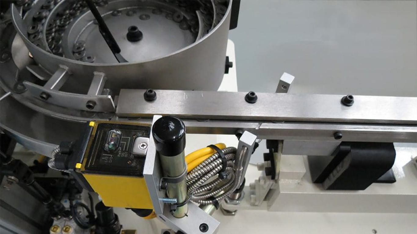 Mua máy cấp liệu rung ở đâu uy tín? 5 Tiêu chí chọn nhà cung cấp tốt nhất 3 Tại sao SWOER là địa chỉ mua máy cấp liệu rung hàng đầu?