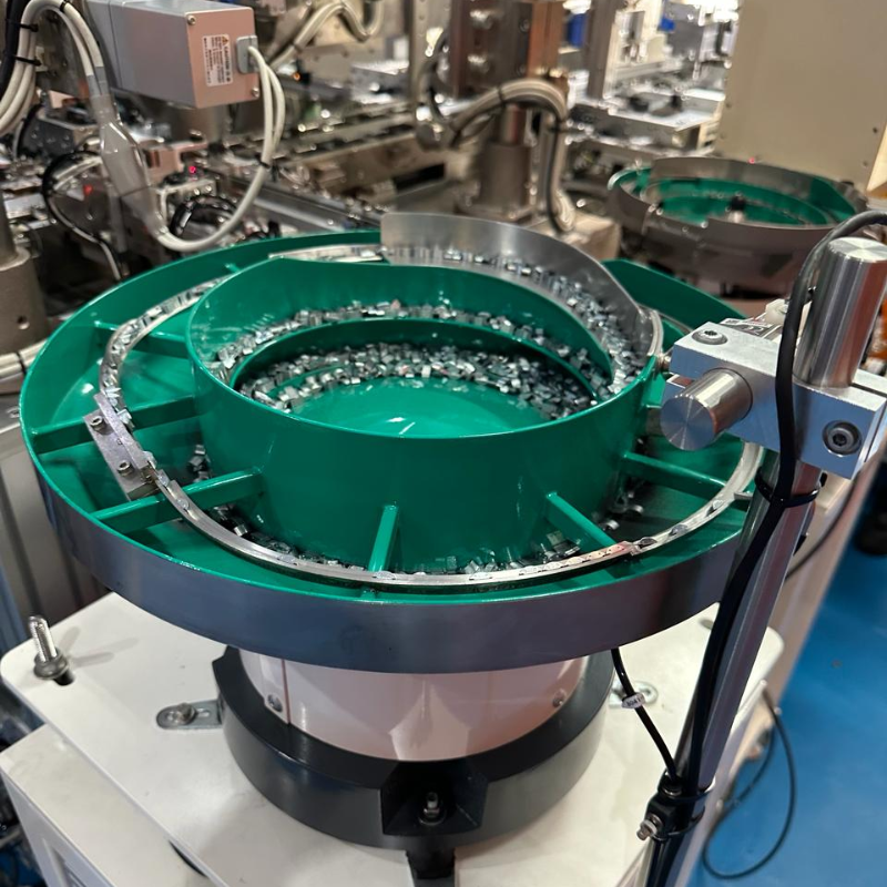 Ứng dụng Bowl Feeder trong lắp ráp tự động: Chìa khóa cho năng suất công nghiệp 9 Ứng dụng Bowl Feeder trong lắp ráp tự động