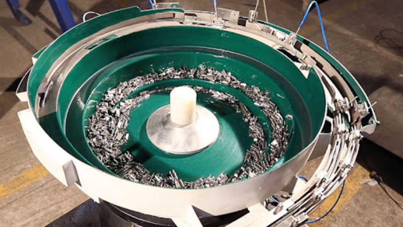 Ứng dụng Bowl Feeder trong lắp ráp tự động: Chìa khóa cho năng suất công nghiệp 1 Vai trò cốt lõi của Bowl Feeder trong lắp ráp