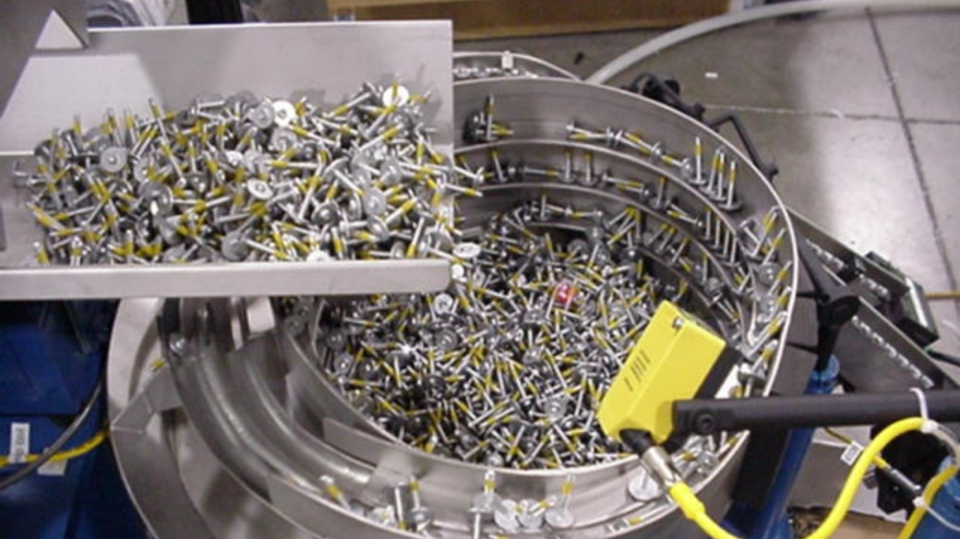 Báo giá máy cấp liệu rung 2026: Các yếu tố ảnh hưởng và bảng giá tham khảo 1 Yếu tố quyết định báo giá máy cấp liệu rung