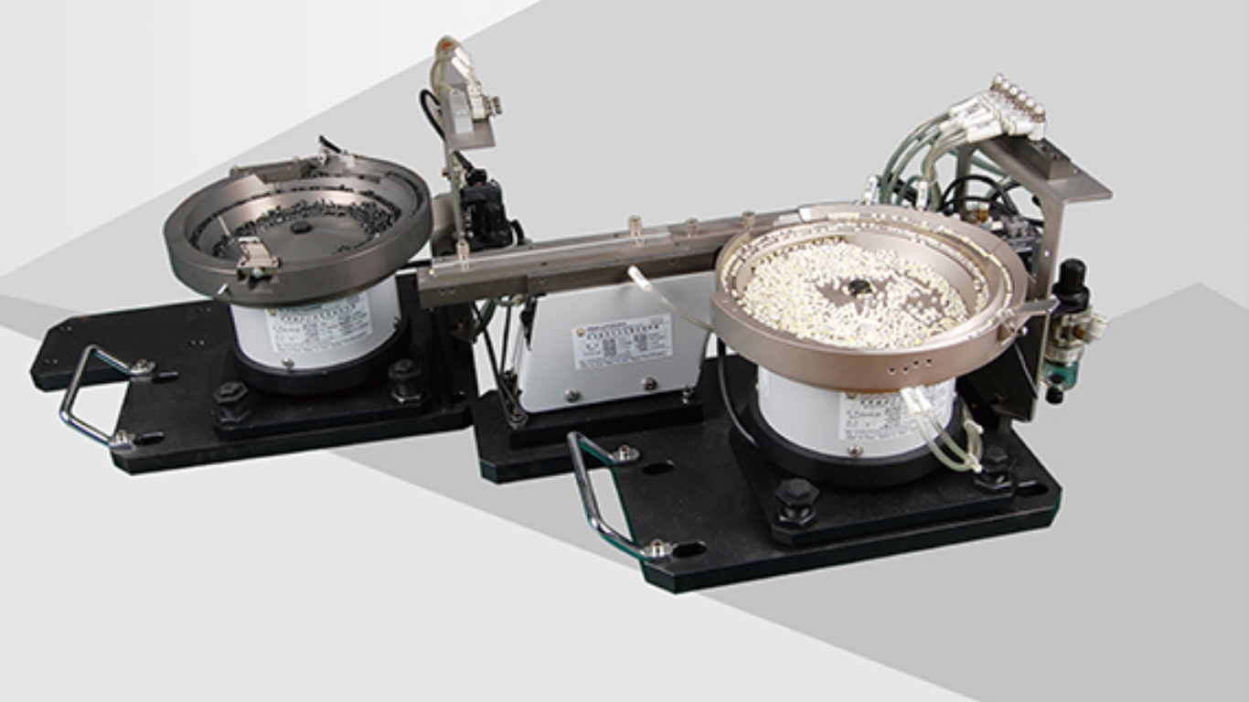 Máy cấp liệu tốt nhất cho chi tiết nhỏ: Top 3 giải pháp chính xác 2026 1 Công nghệ cấp liệu hàng đầu cho linh kiện siêu nhỏ