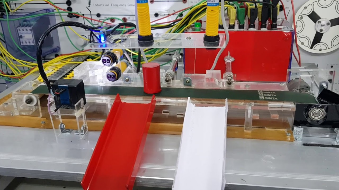 Robot phân loại sản phẩm theo màu sắc: Bứt phá năng suất 2026 3 Cấu tạo hệ thống phân loại màu sắc tại SWOER