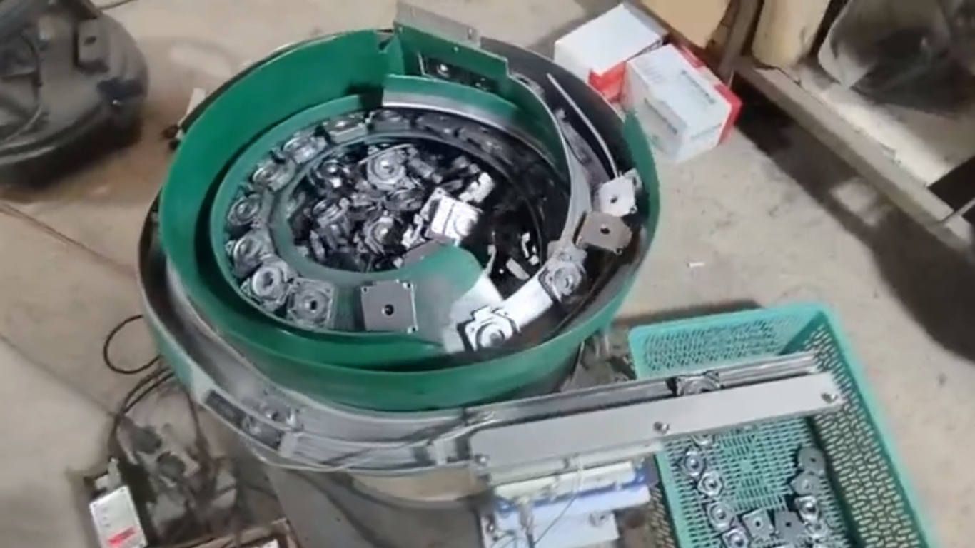 Kinh nghiệm lựa chọn thiết bị cấp phôi phù hợp