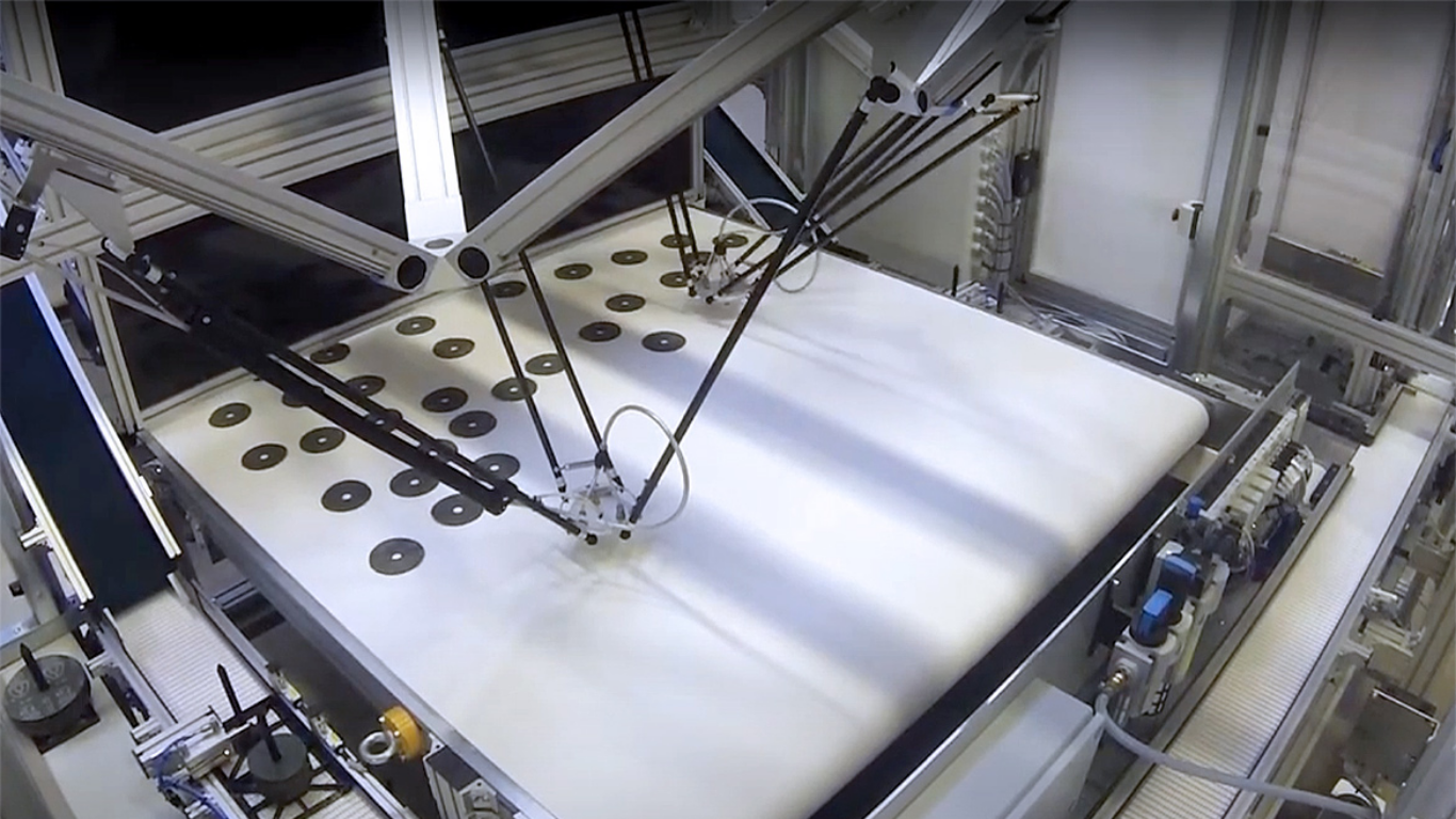 Tại sao Robot Delta là lựa chọn hàng đầu cho nhà máy hiện đại?
