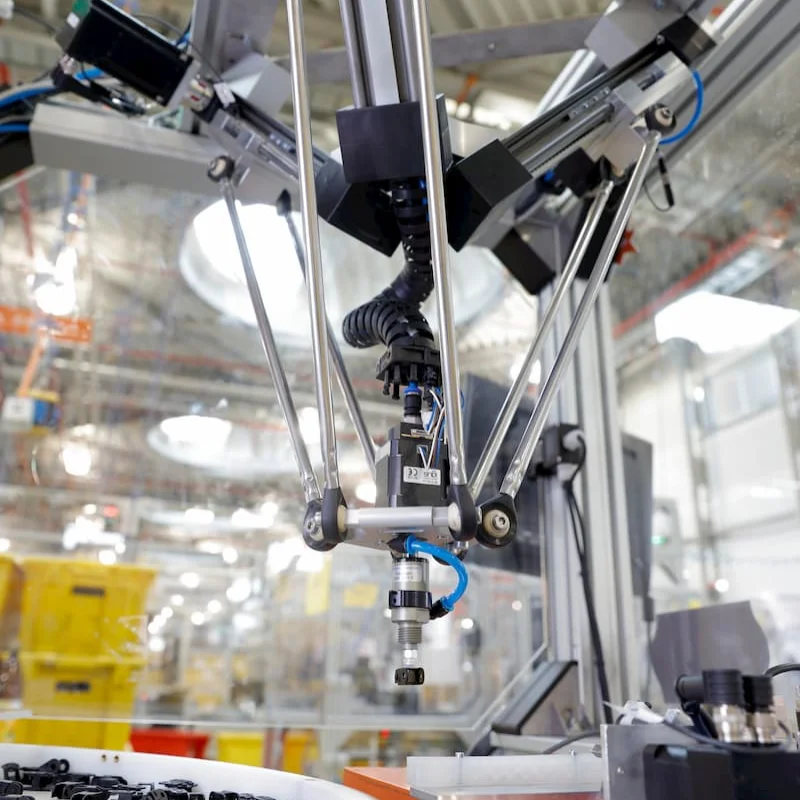 Robot Delta có dễ vận hành không