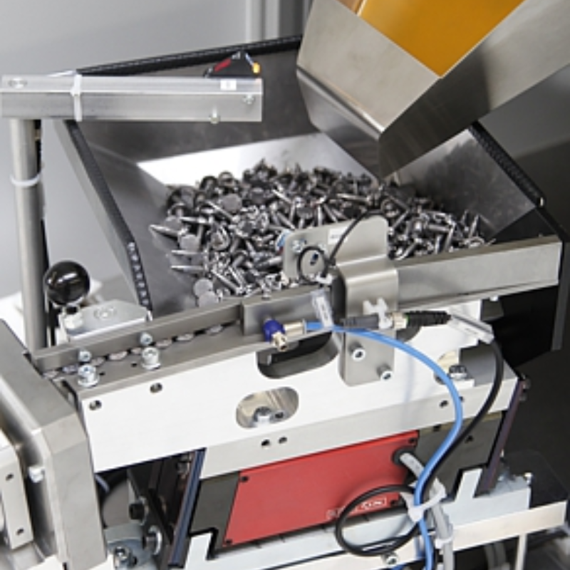 Bộ cấp phôi loại bậc thang