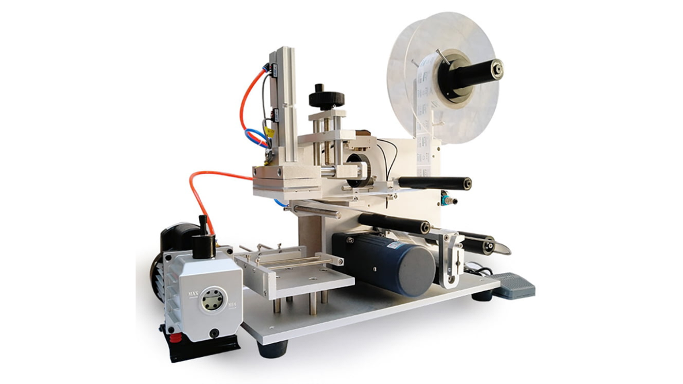 Lợi ích vượt trội khi sử dụng máy dán nhãn chai vuông