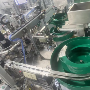 BỘ CẤP LIỆU RUNG CHO GIĂNG CAO SU