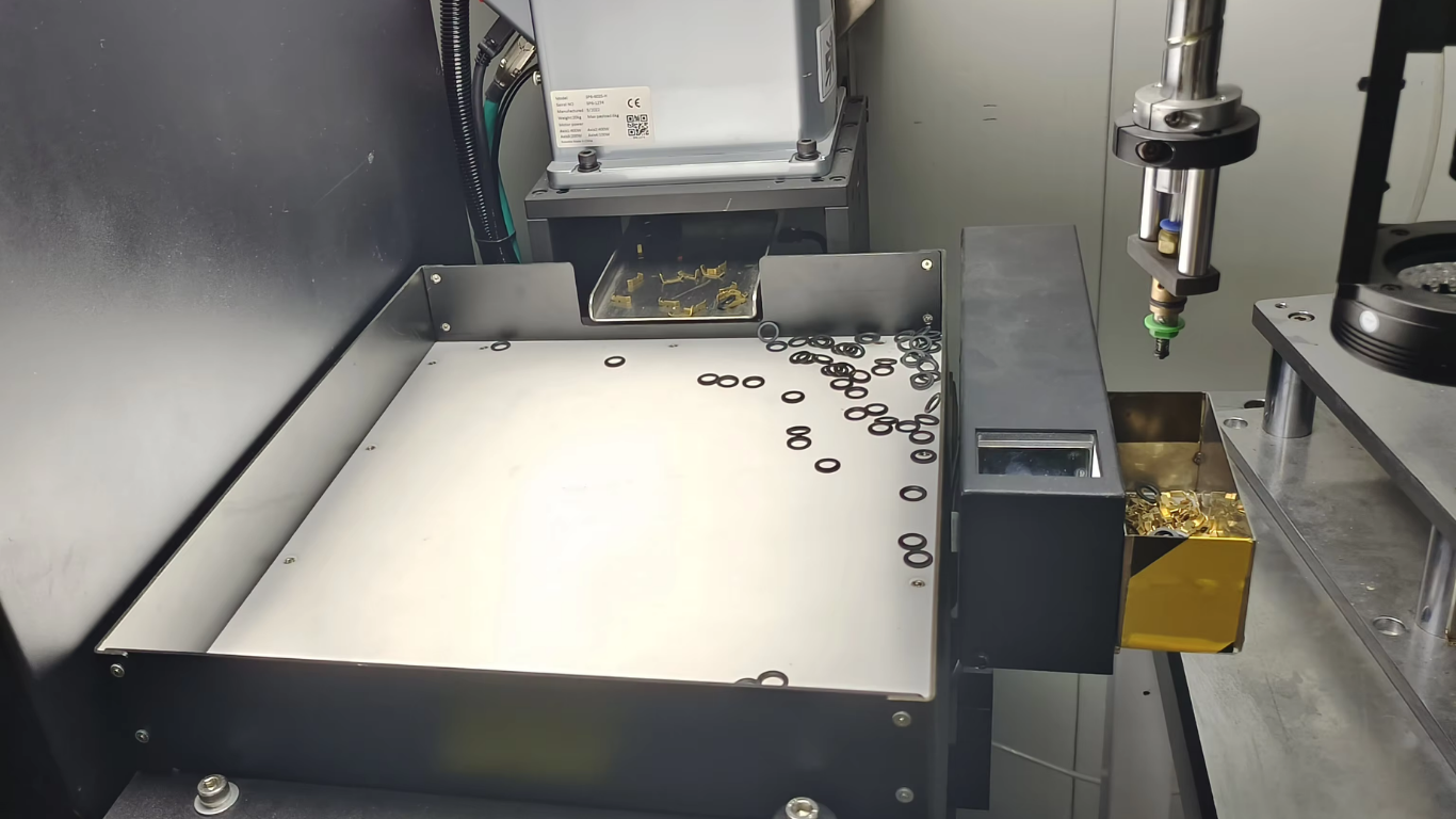 Ưu điểm đột phá của mâm rung mềm ba trục so với mâm rung truyền thống