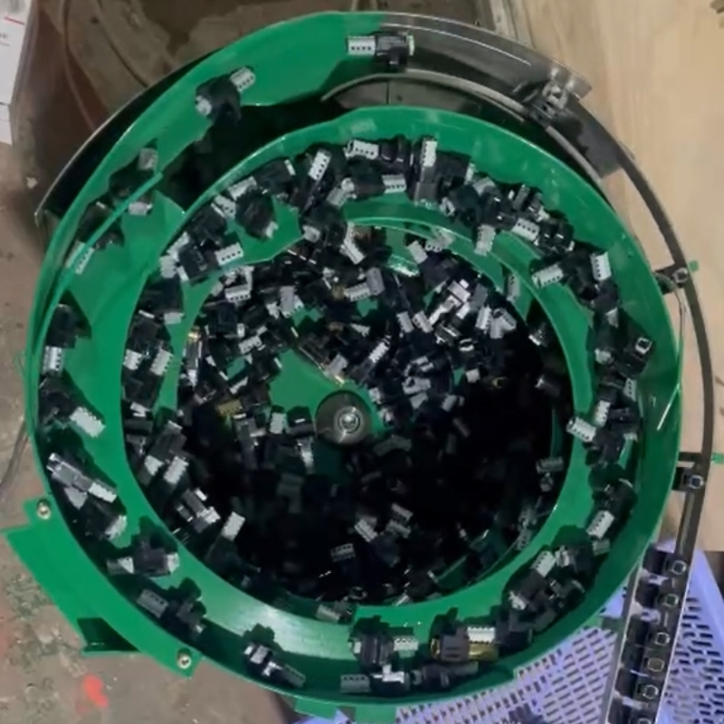 Mâm rung cấp liệu chi tiết cỡ lớn