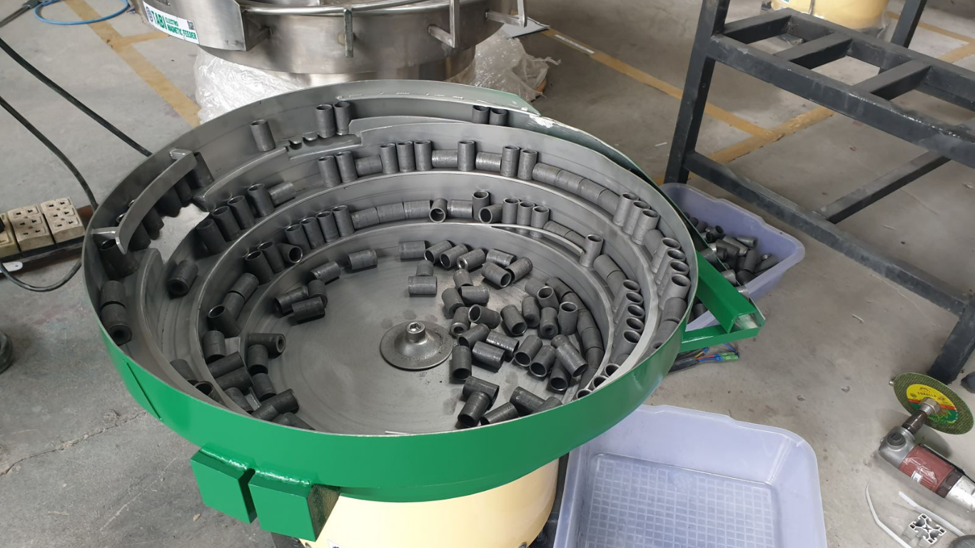 Mâm rung định hướng: Sắp xếp tư thế phôi chính xác cho dây chuyền tự động hóa 1 Mâm rung định hướng