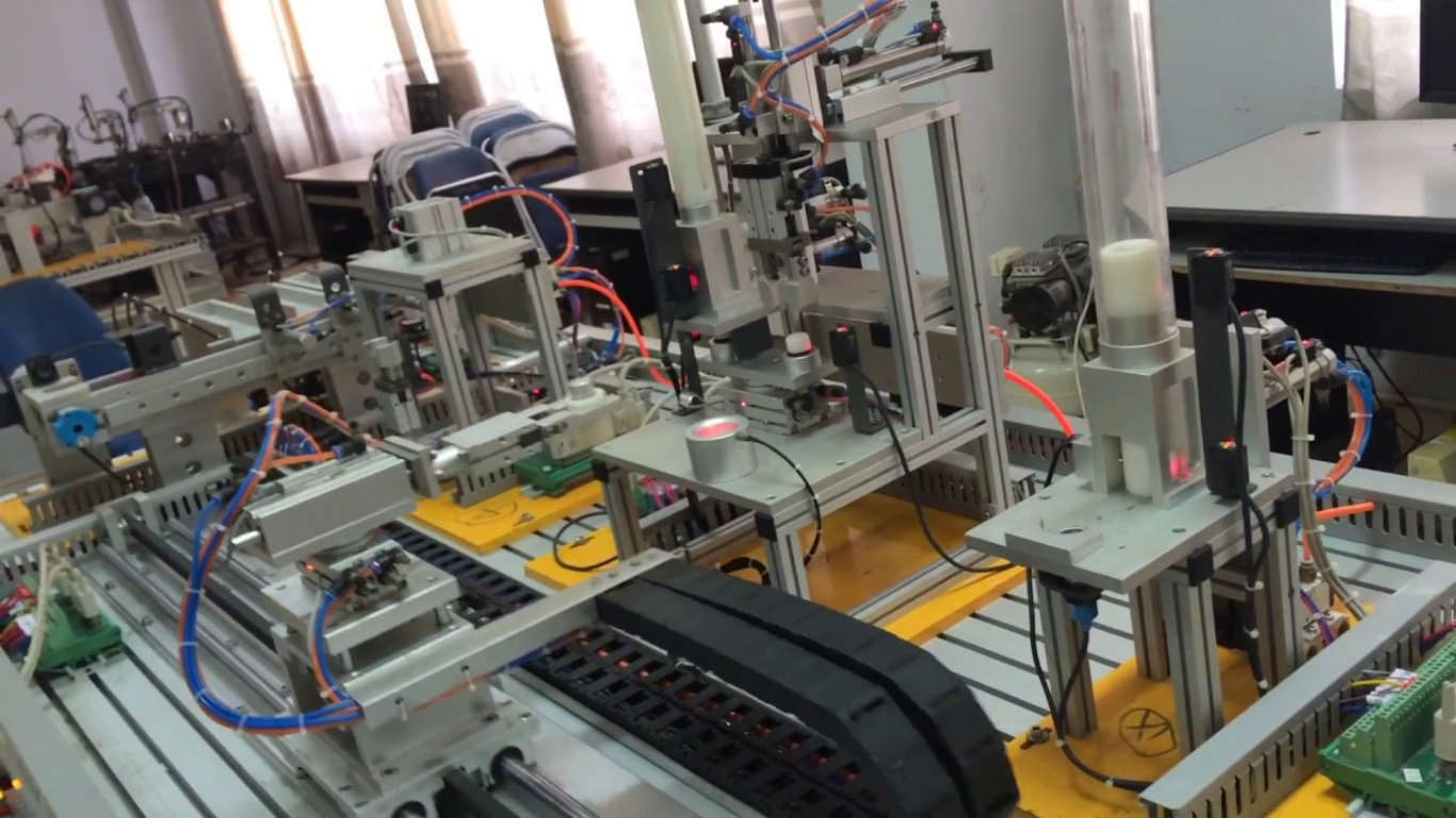 Quy trình 4 bước kết nối PLC với máy lắp ráp đúng kỹ thuật