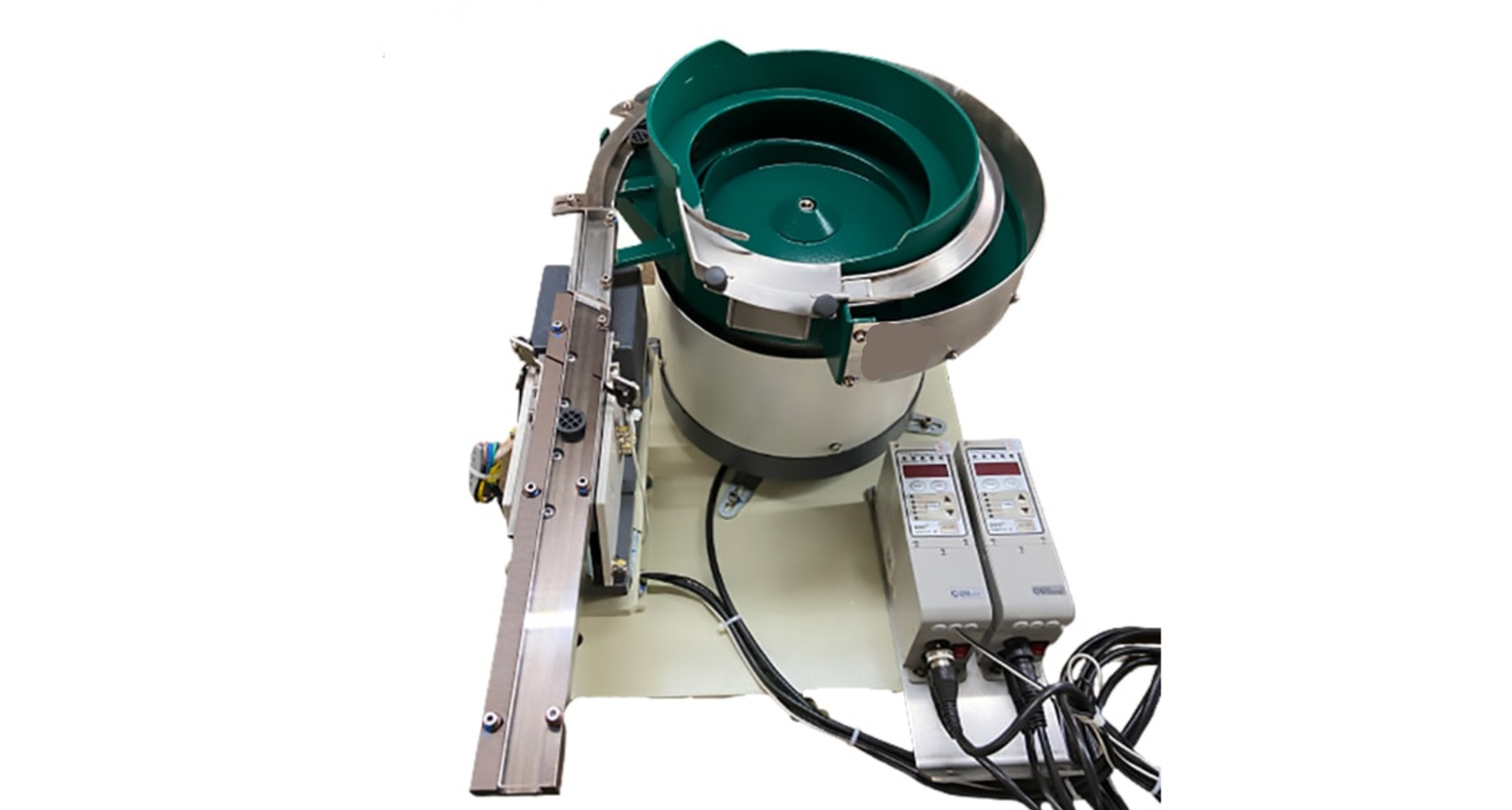 Các vật liệu phổ biến trong gia công phễu rung hiện nay