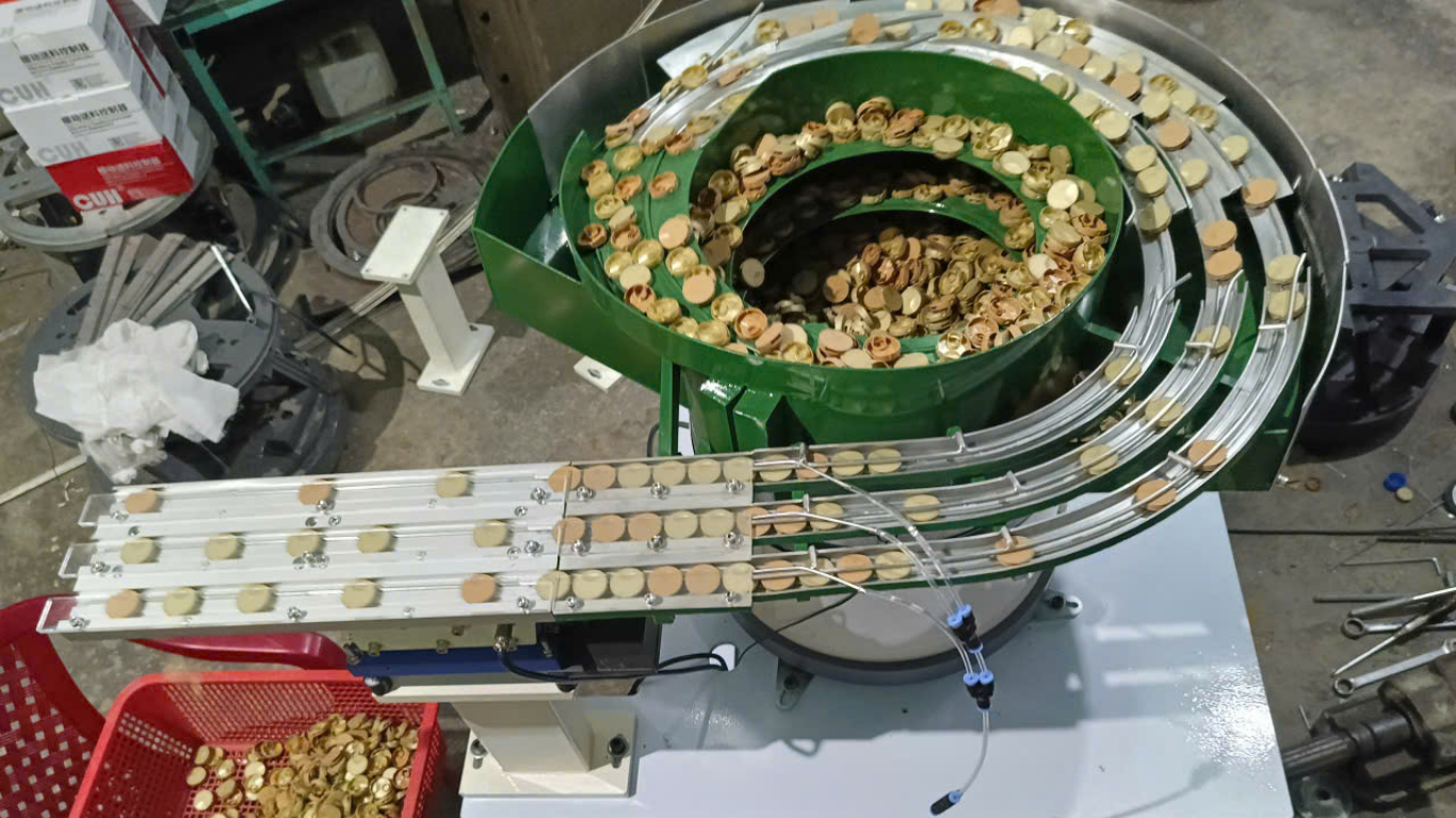 Phễu rung cấp phôi tự động: Giải pháp tối ưu nạp phôi cho nhà máy 3 Các loại phễu rung cấp phổ biến trên thị trường